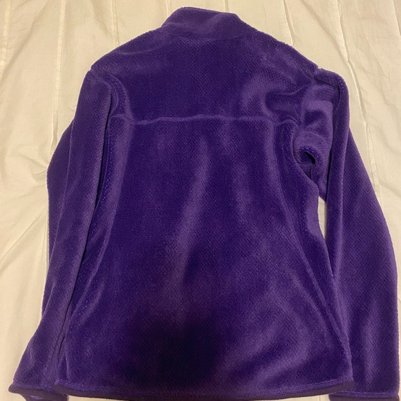 Purple Patagonia fleece pullover. - Picture 4 of 4